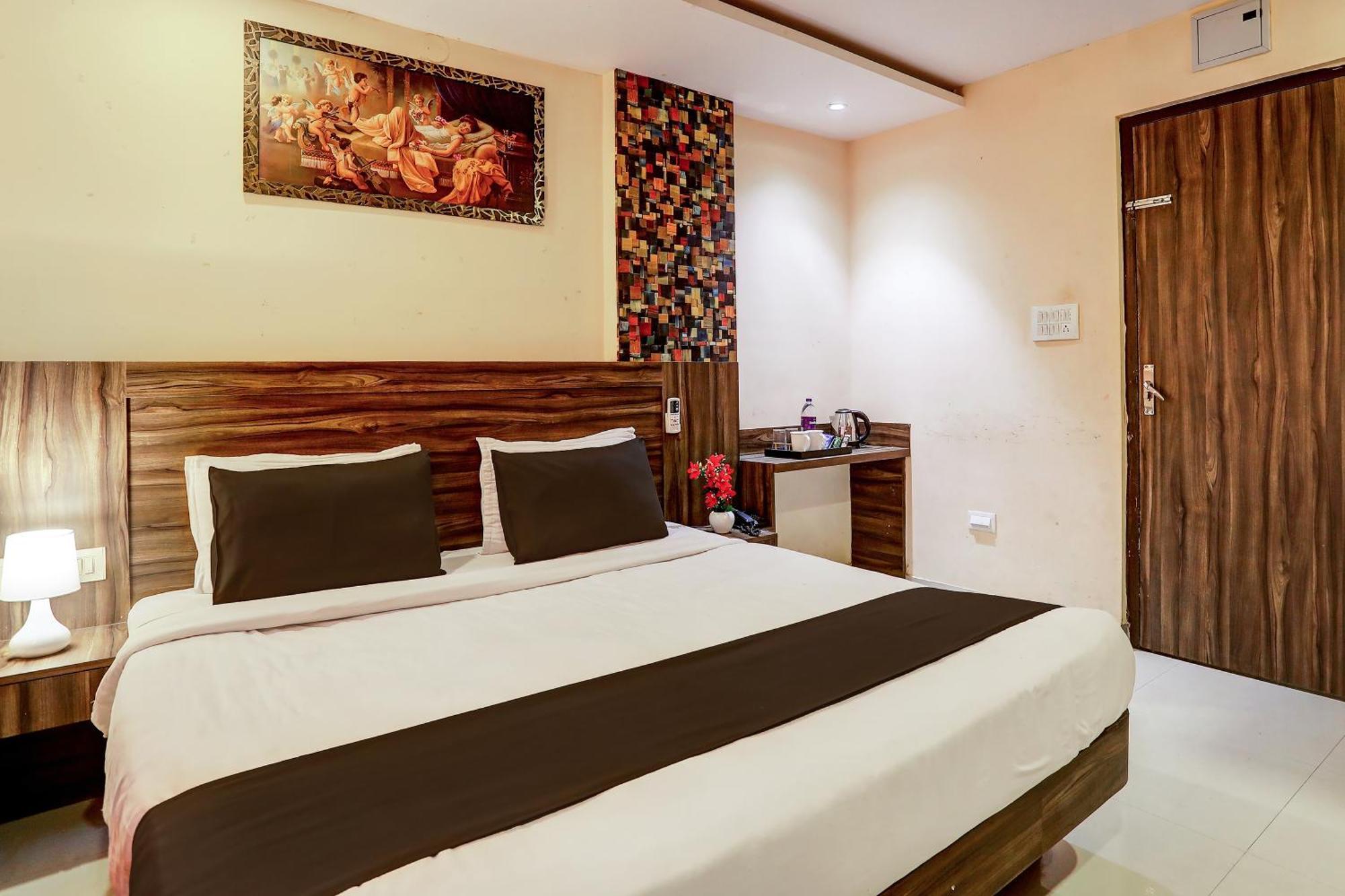 Super Hotel O Vaishnavi Inn ไฮเดอราบัด ภายนอก รูปภาพ