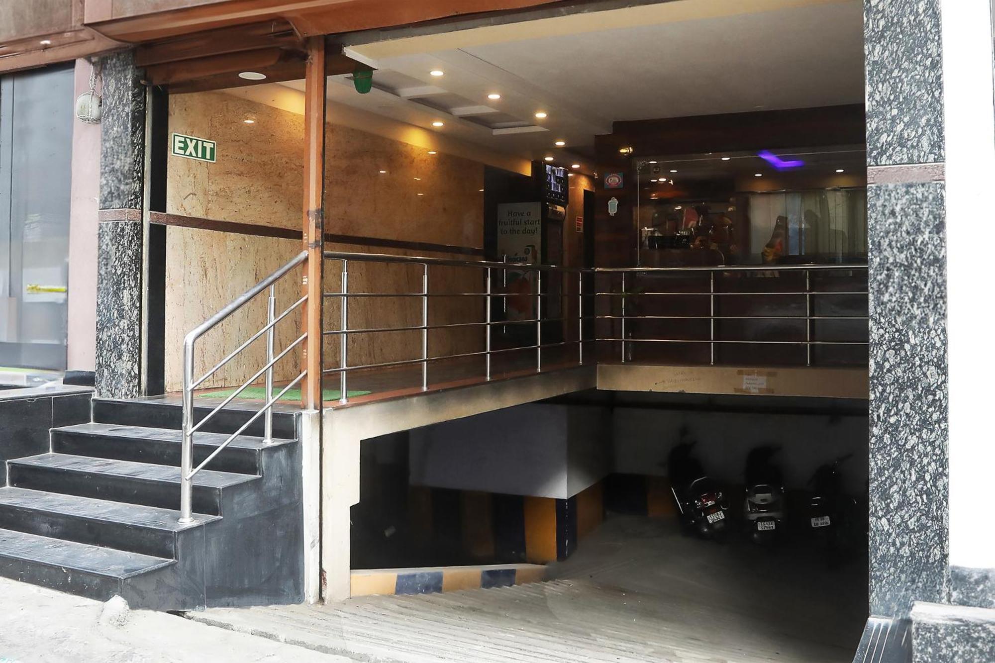 Super Hotel O Vaishnavi Inn ไฮเดอราบัด ภายนอก รูปภาพ