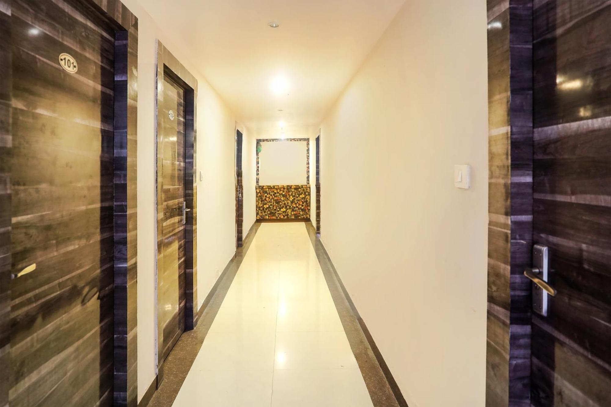 Super Hotel O Vaishnavi Inn ไฮเดอราบัด ภายนอก รูปภาพ